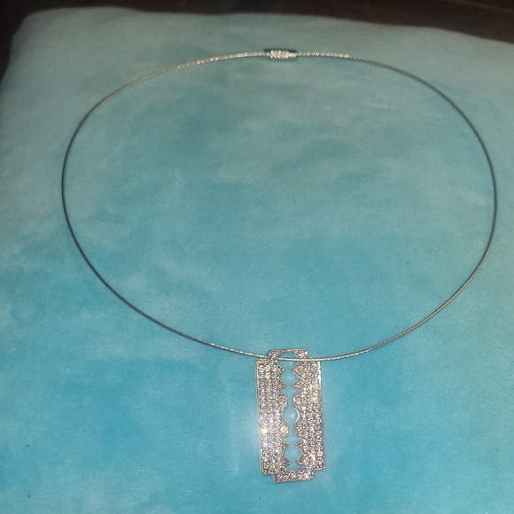Faux Razorblade Necklace - Picture 2 of 6